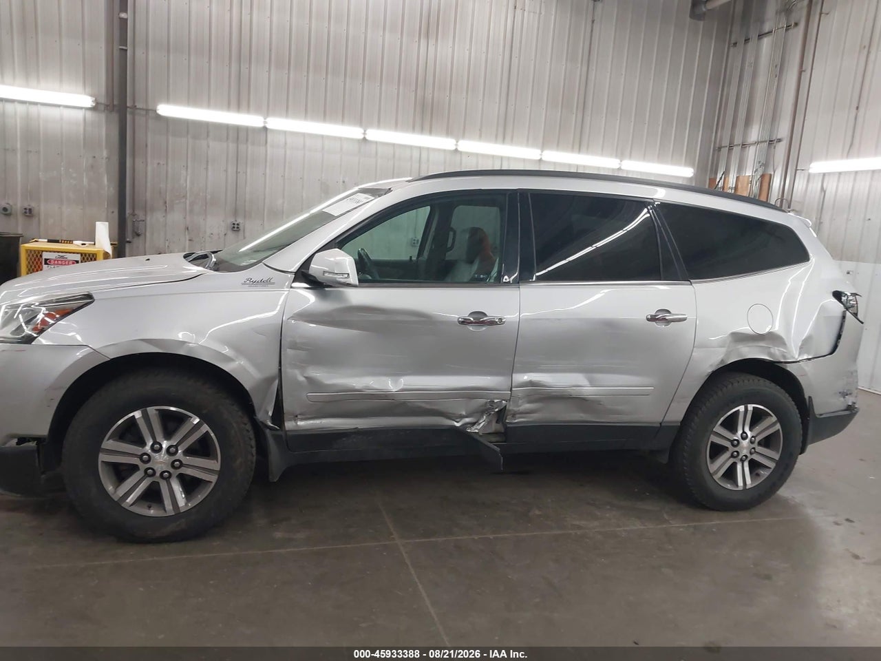 2016 CHEVROLET TRAVERSE 2LT · 6/11