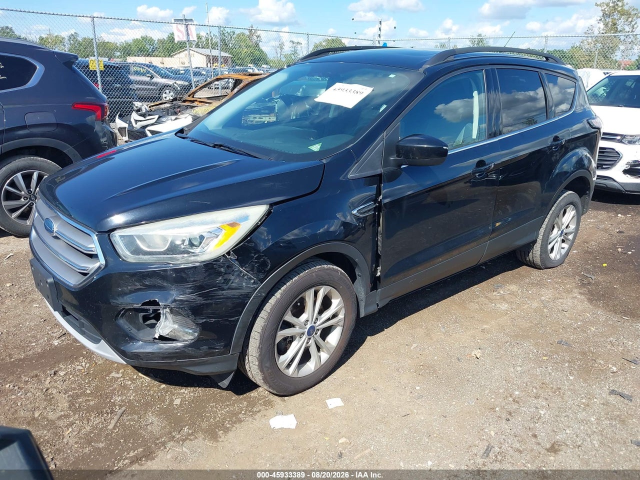 2017 FORD ESCAPE SE · 2/11