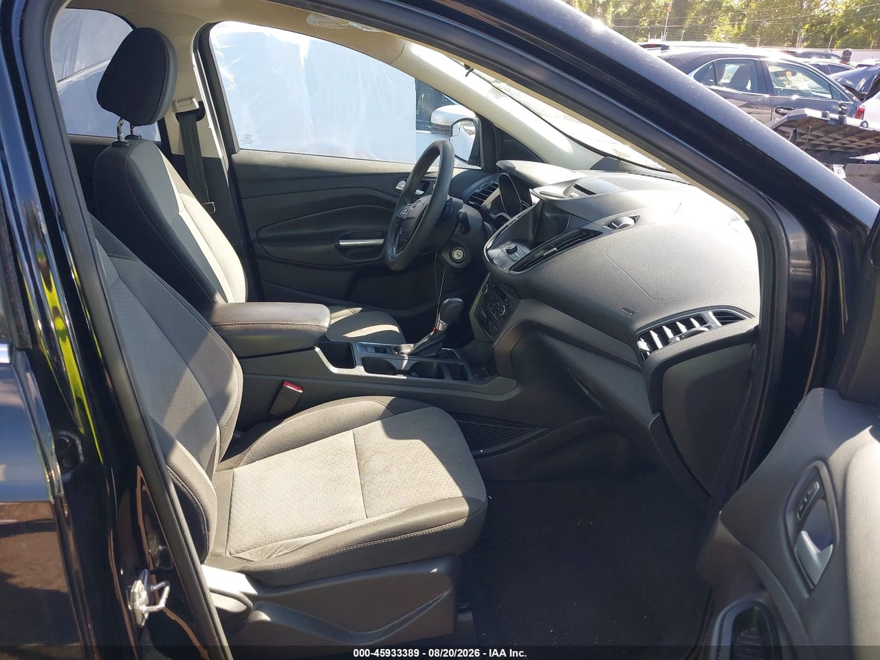 2017 FORD ESCAPE SE · 5/11