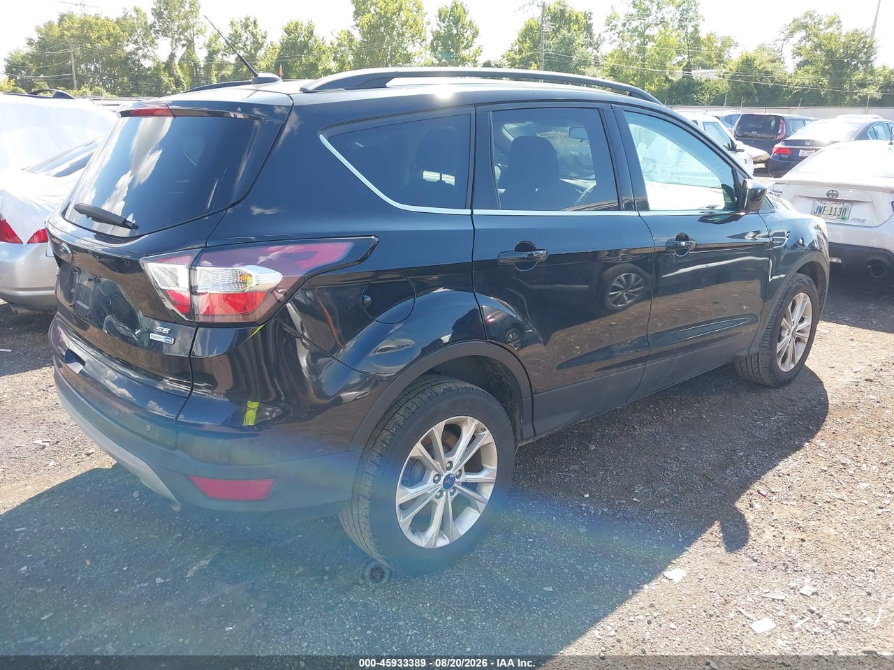 2017 FORD ESCAPE SE · 4/11