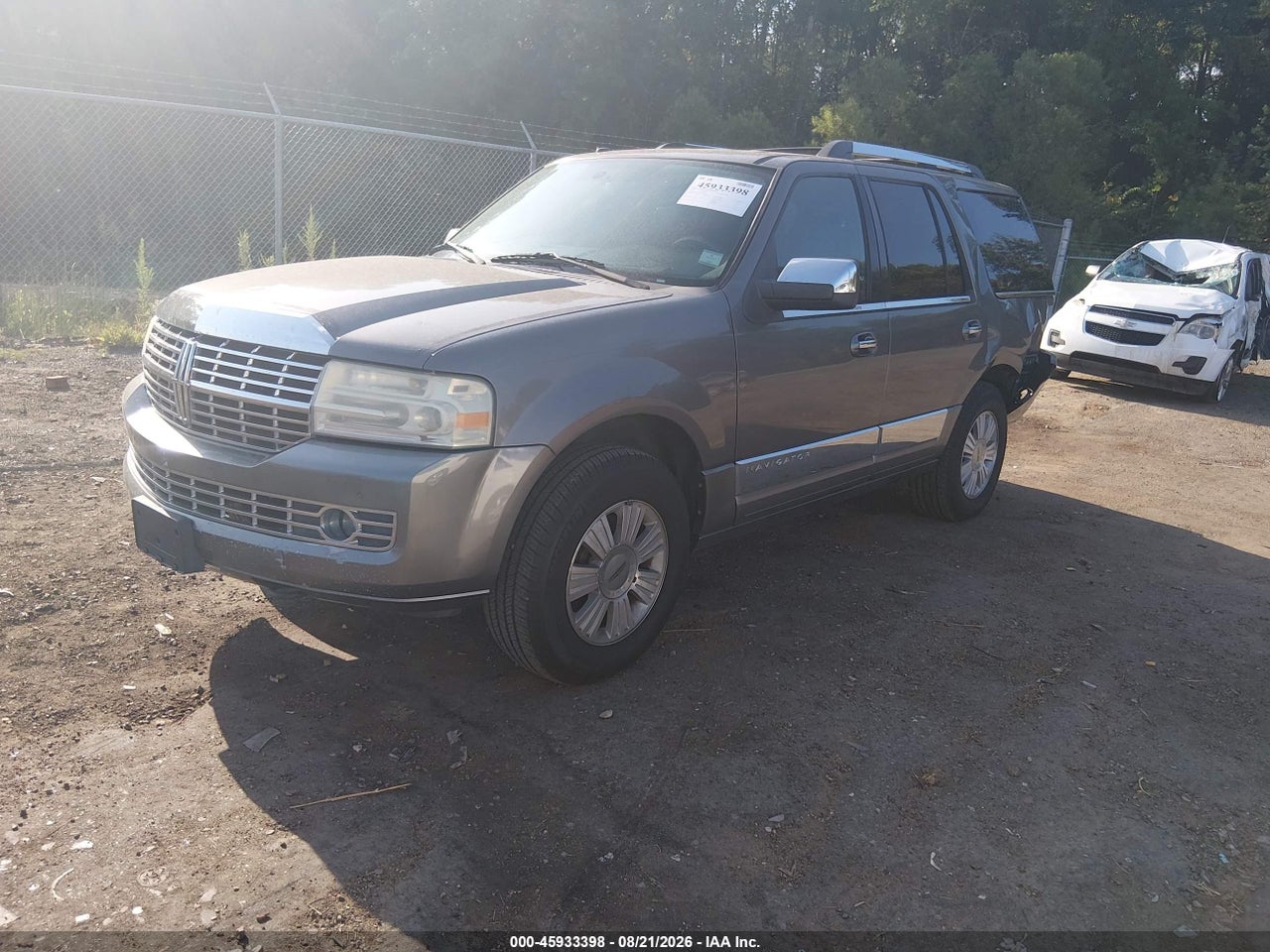 2010 LINCOLN NAVIGATOR · 2/11