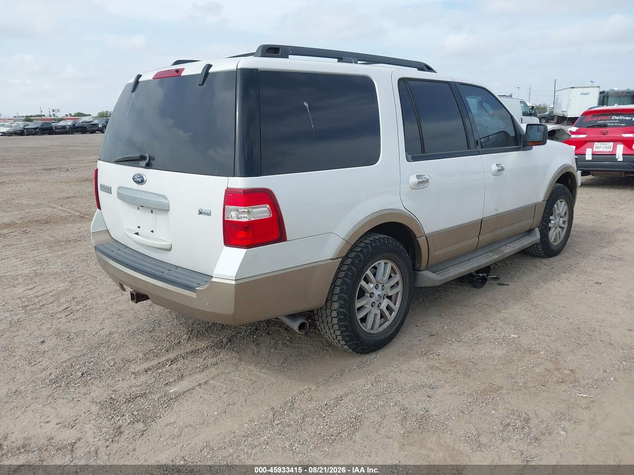 2013 FORD EXPEDITION XLT · 4/11