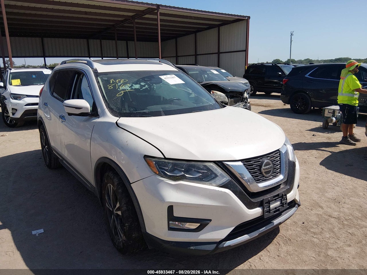 JN8AT2MT4JW****** · 2018 NISSAN ROGUE SL
