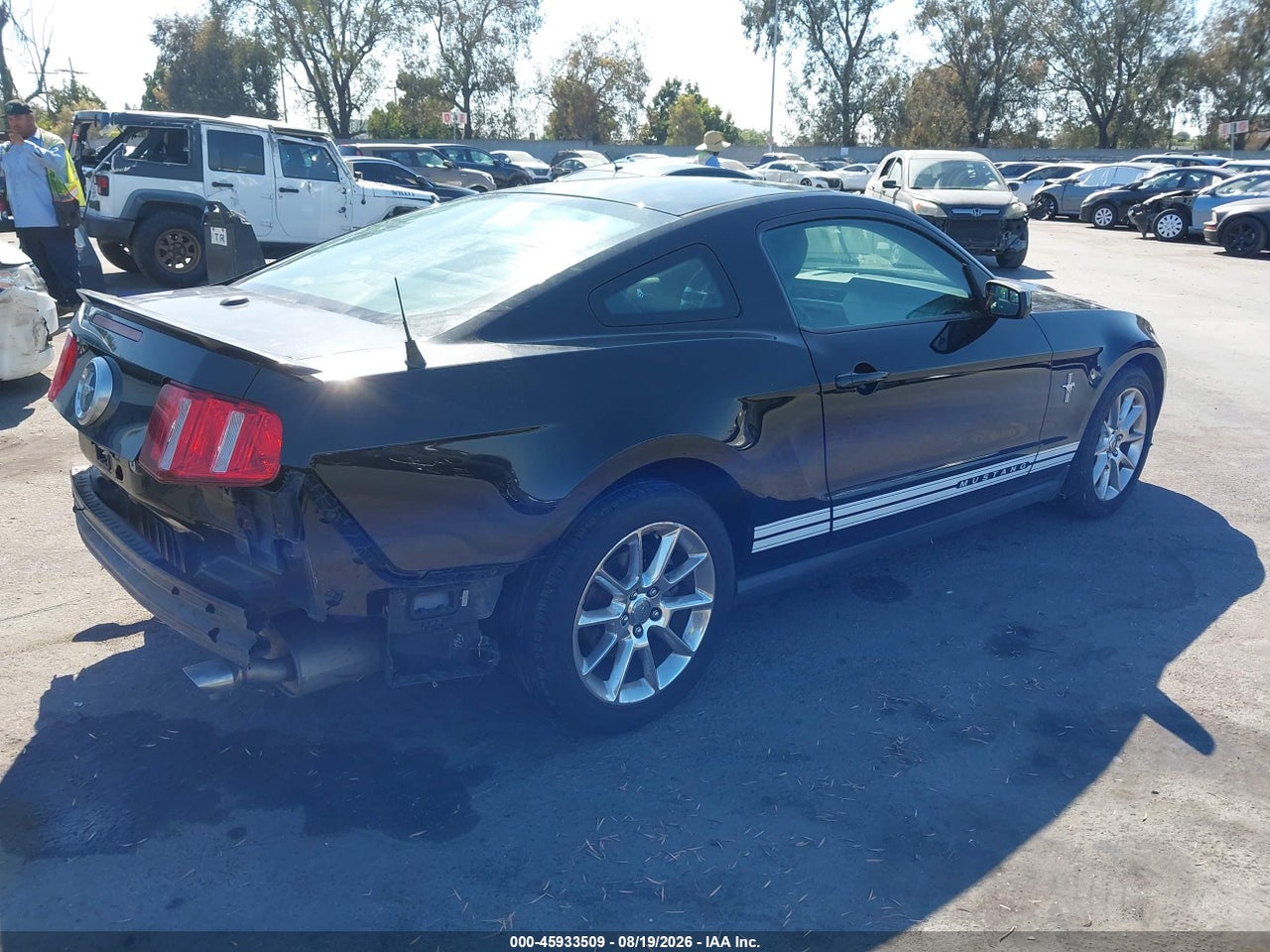 2011 FORD MUSTANG V6 PREMIUM · 4/11