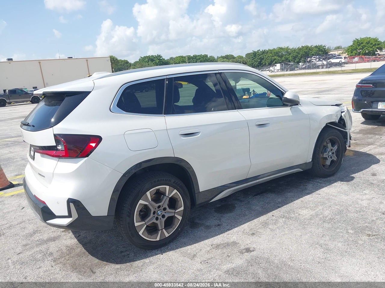 2025 BMW X1 XDRIVE28I · 4/11
