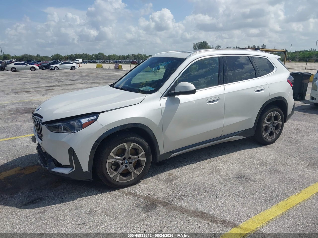 2025 BMW X1 XDRIVE28I · 2/11
