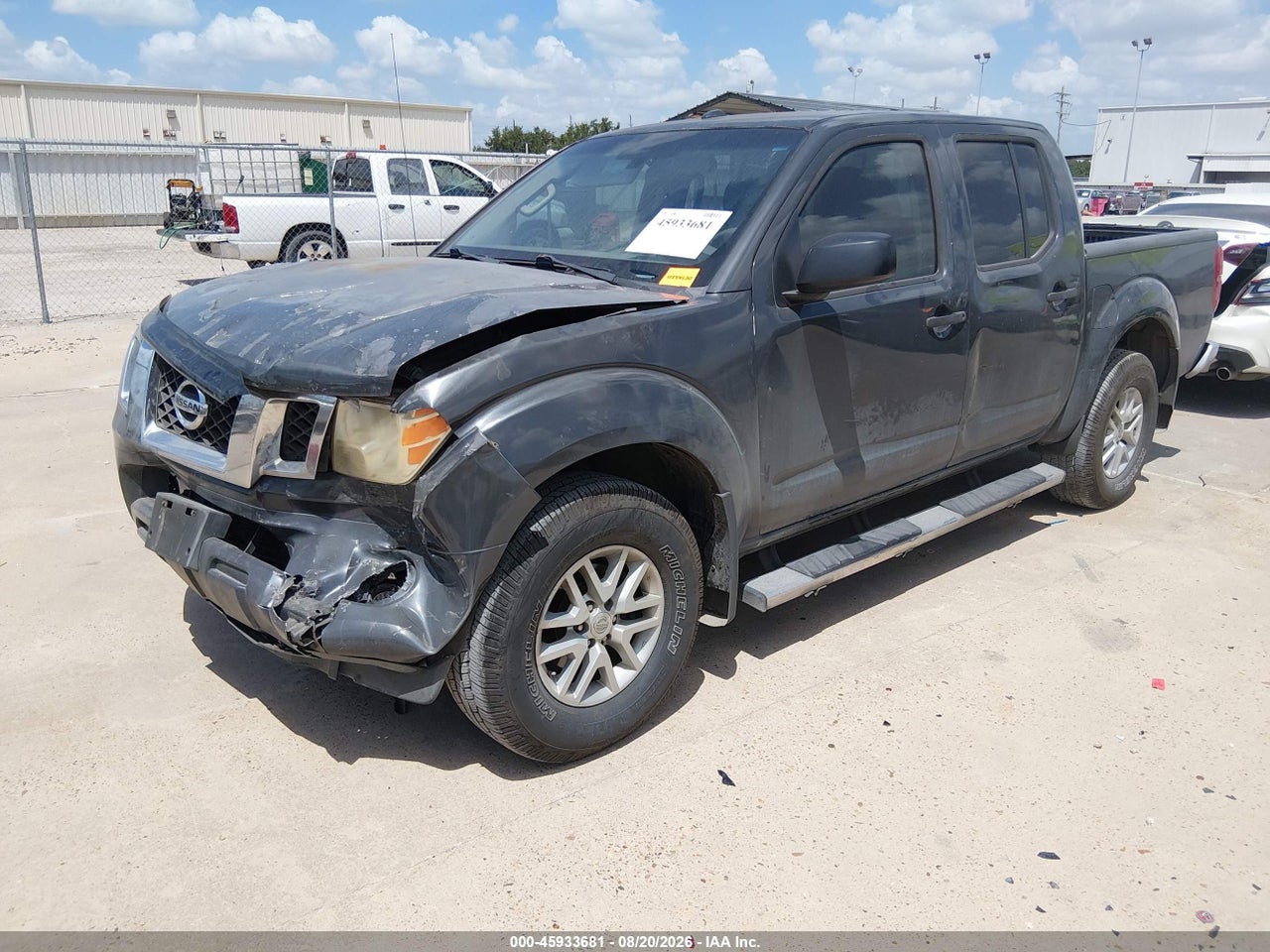 2015 NISSAN FRONTIER SV · 2/11