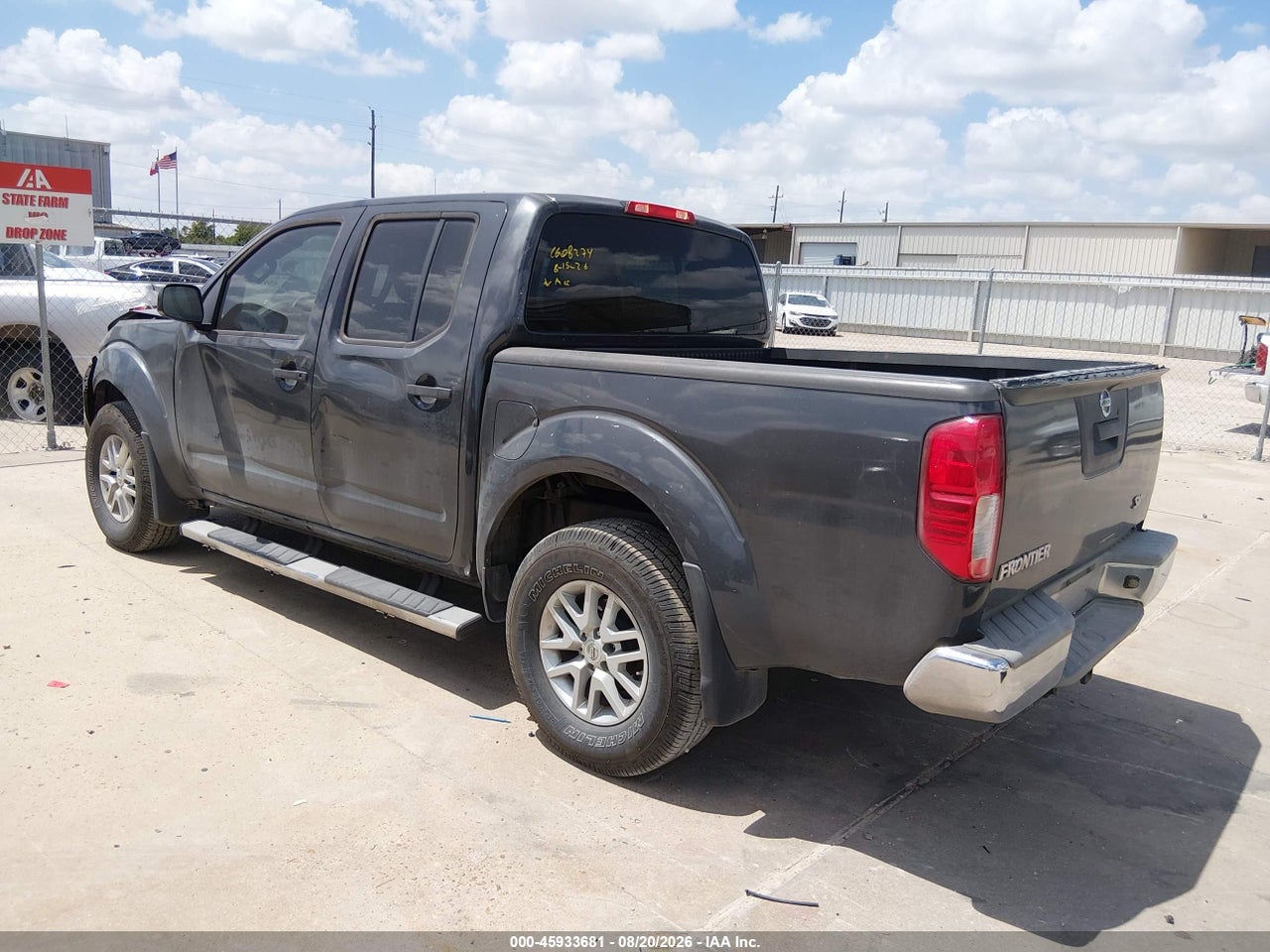 2015 NISSAN FRONTIER SV · 3/11