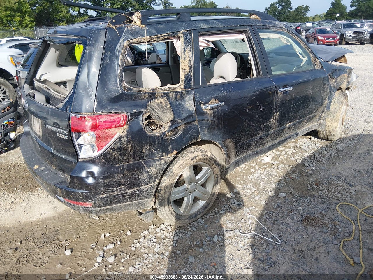 2010 SUBARU FORESTER 2.5X PREMIUM · 4/11
