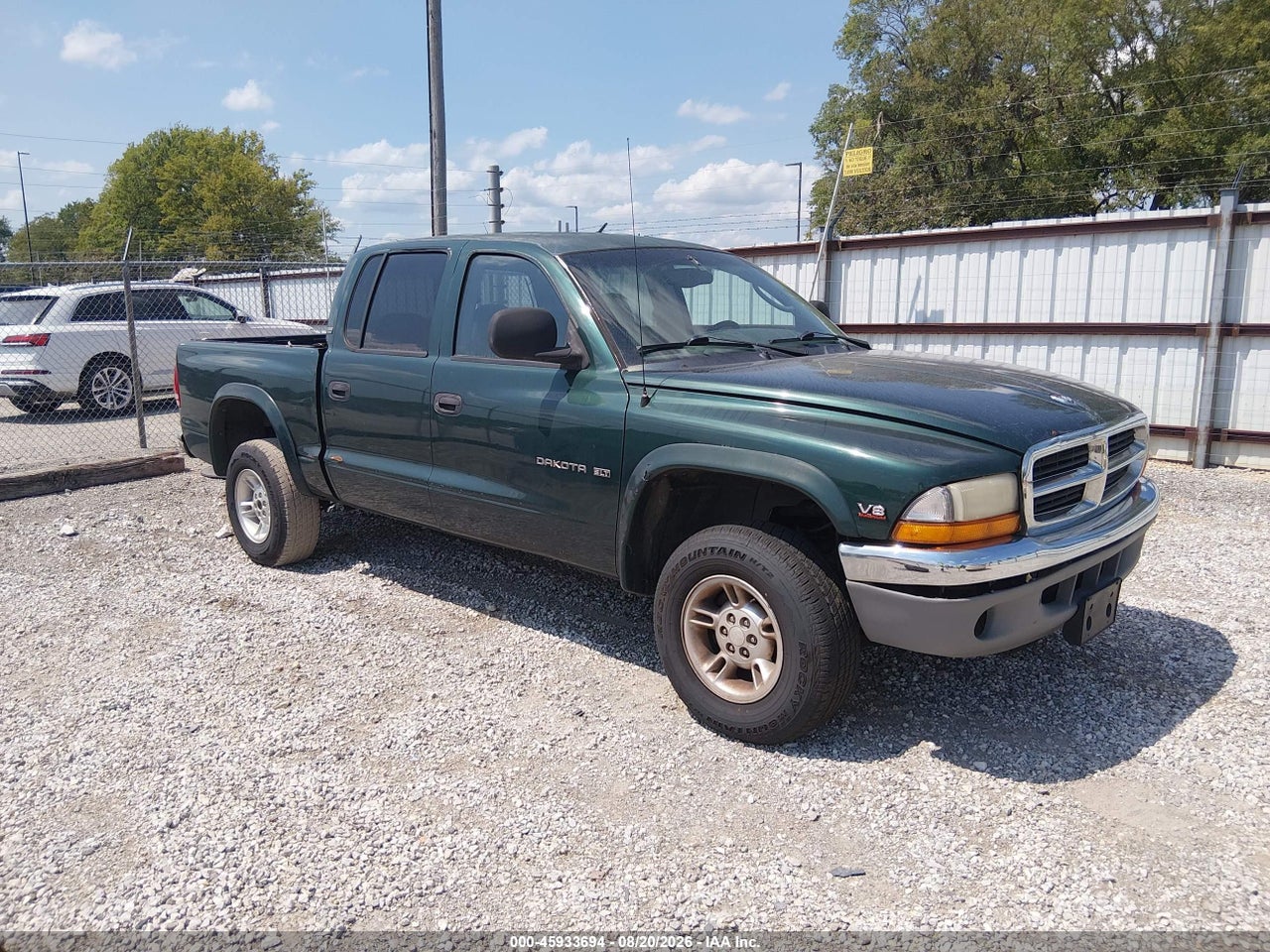 1B7GG2AN6YS****** · 2000 DODGE DAKOTA SLT/SPORT