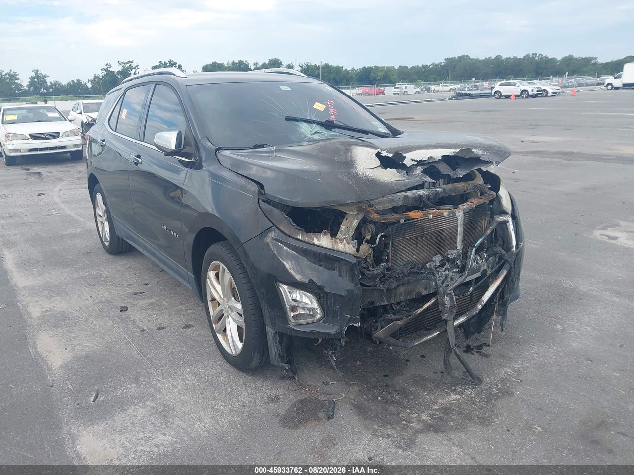 3GNAXNEX5JL****** · 2018 CHEVROLET EQUINOX PREMIER