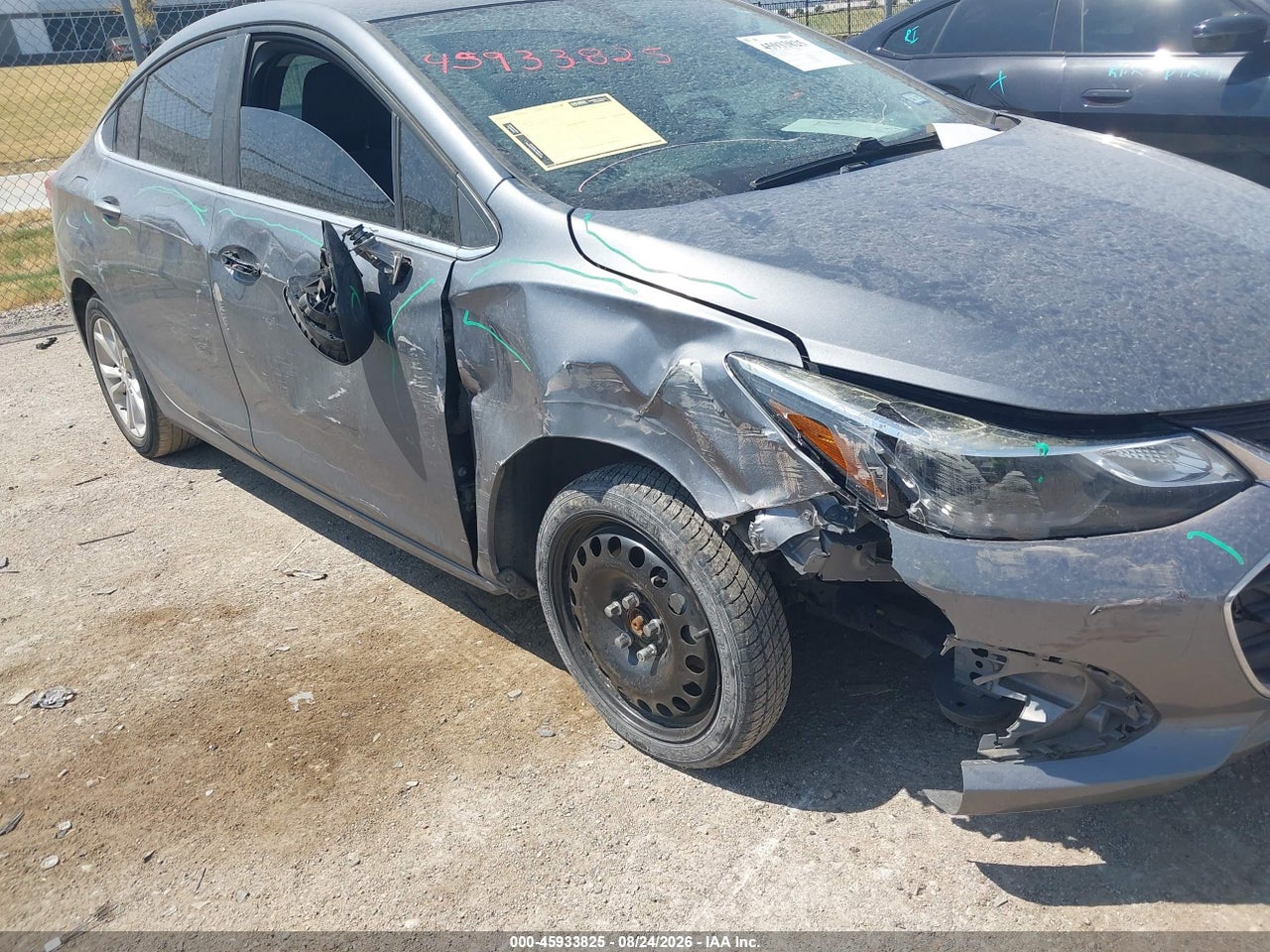 2019 CHEVROLET CRUZE LT · 6/11