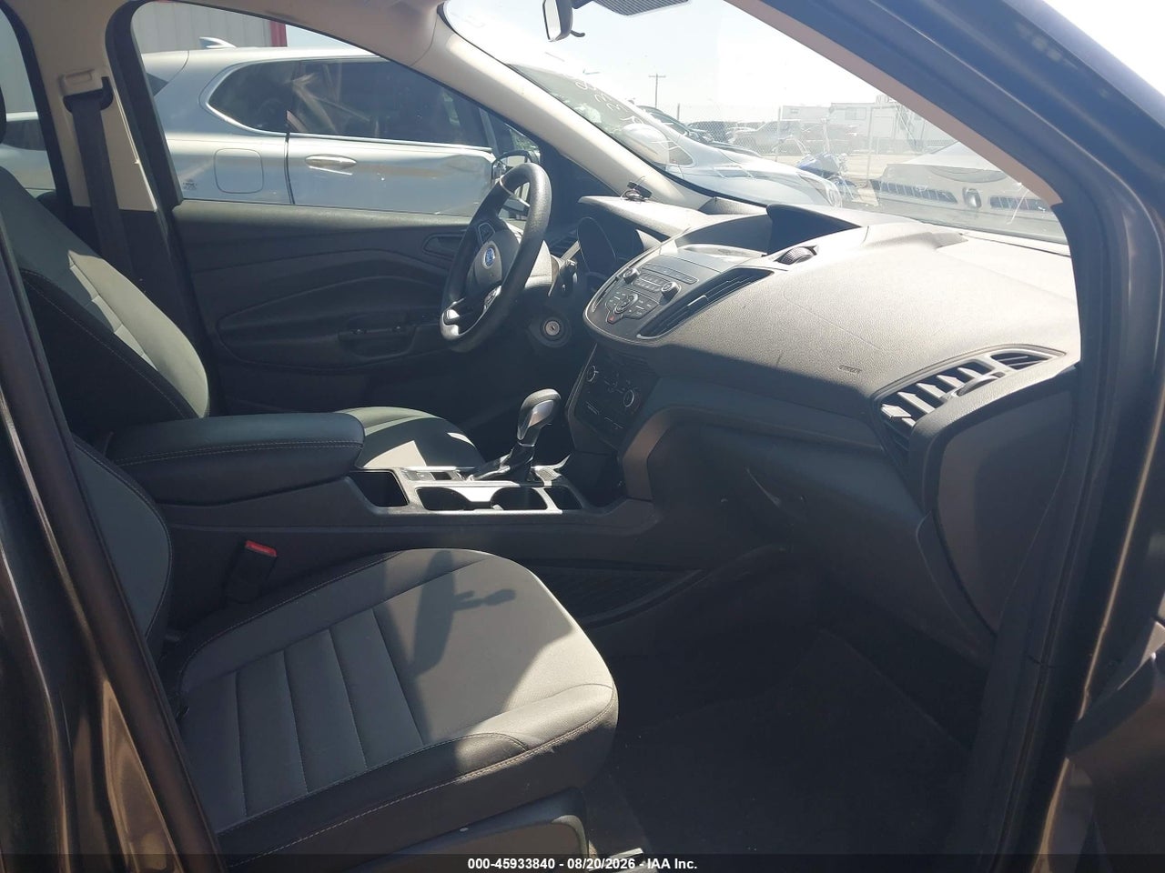 2019 FORD ESCAPE S · 5/11