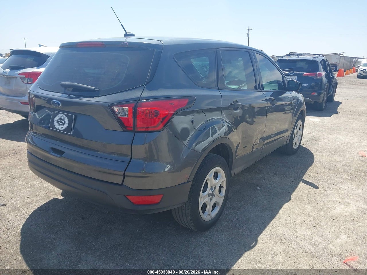 2019 FORD ESCAPE S · 4/11