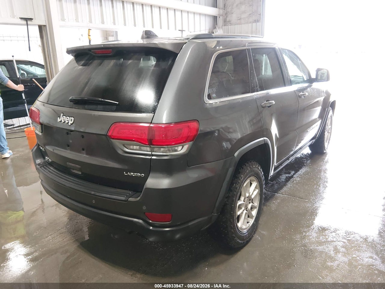 2019 JEEP GRAND CHEROKEE LAREDO E 4X4 · 4/11