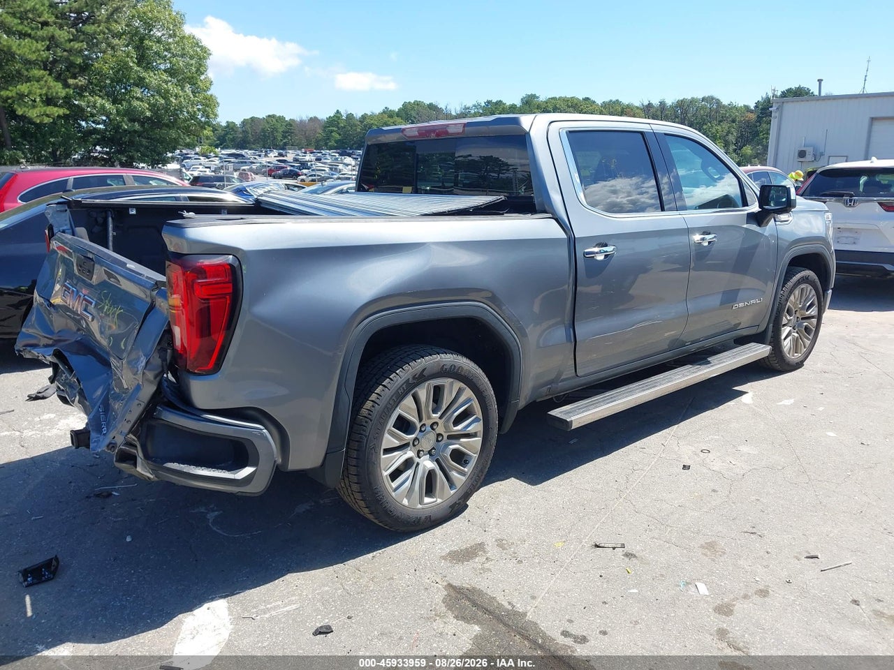 2021 GMC SIERRA 1500 4WD  SHORT BOX DENALI · 4/11