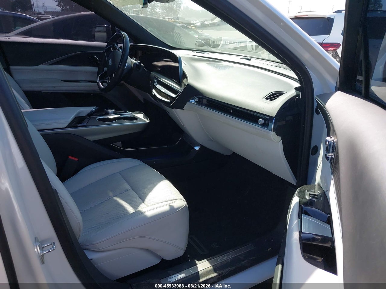 2024 CADILLAC LYRIQ SPORT W/1SJ · 5/11