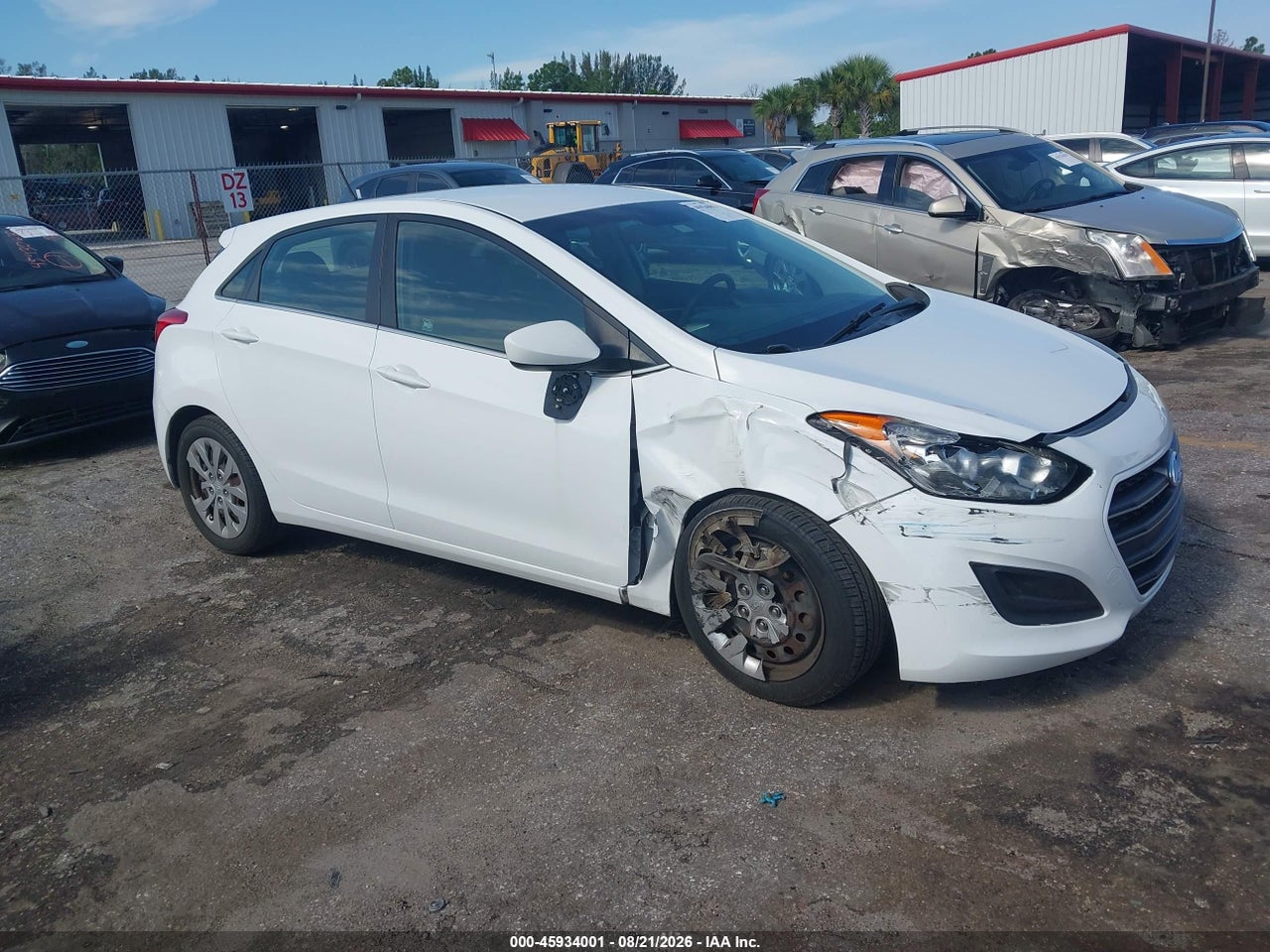 KMHD35LH7HU****** · 2017 HYUNDAI ELANTRA GT
