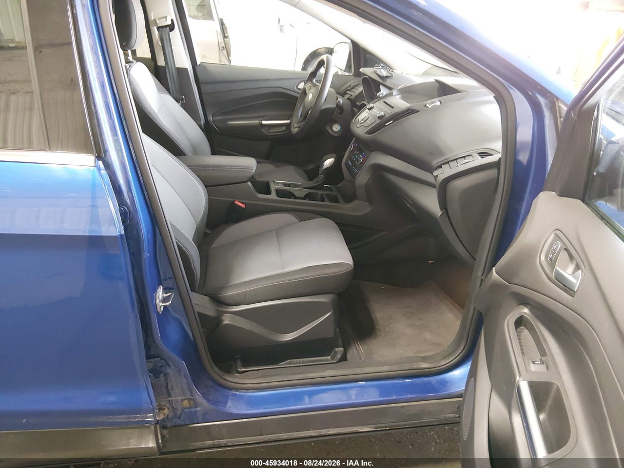 2018 FORD ESCAPE SE · 5/11