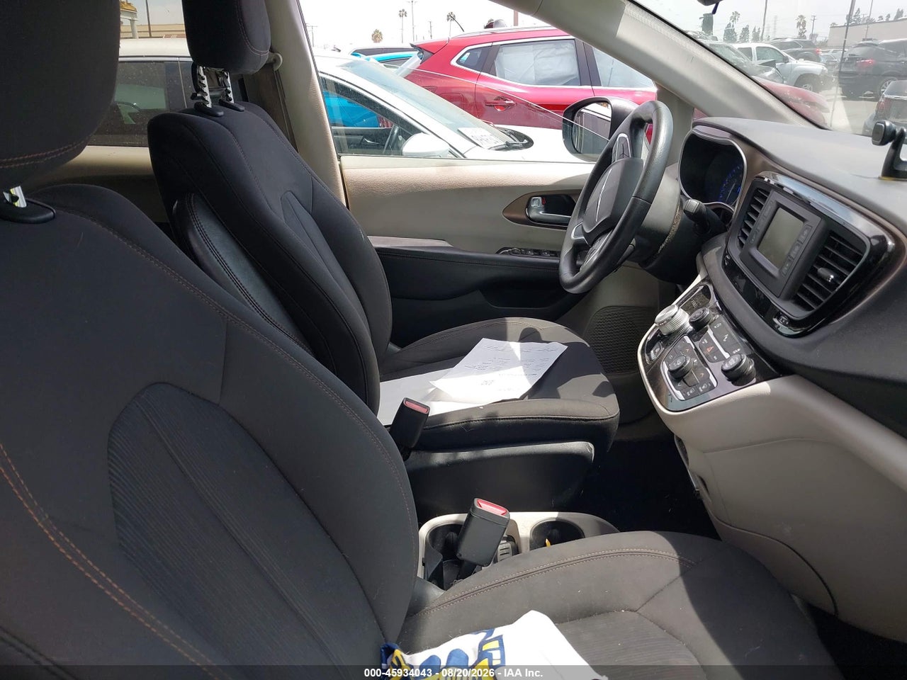 2017 CHRYSLER PACIFICA LX · 5/11