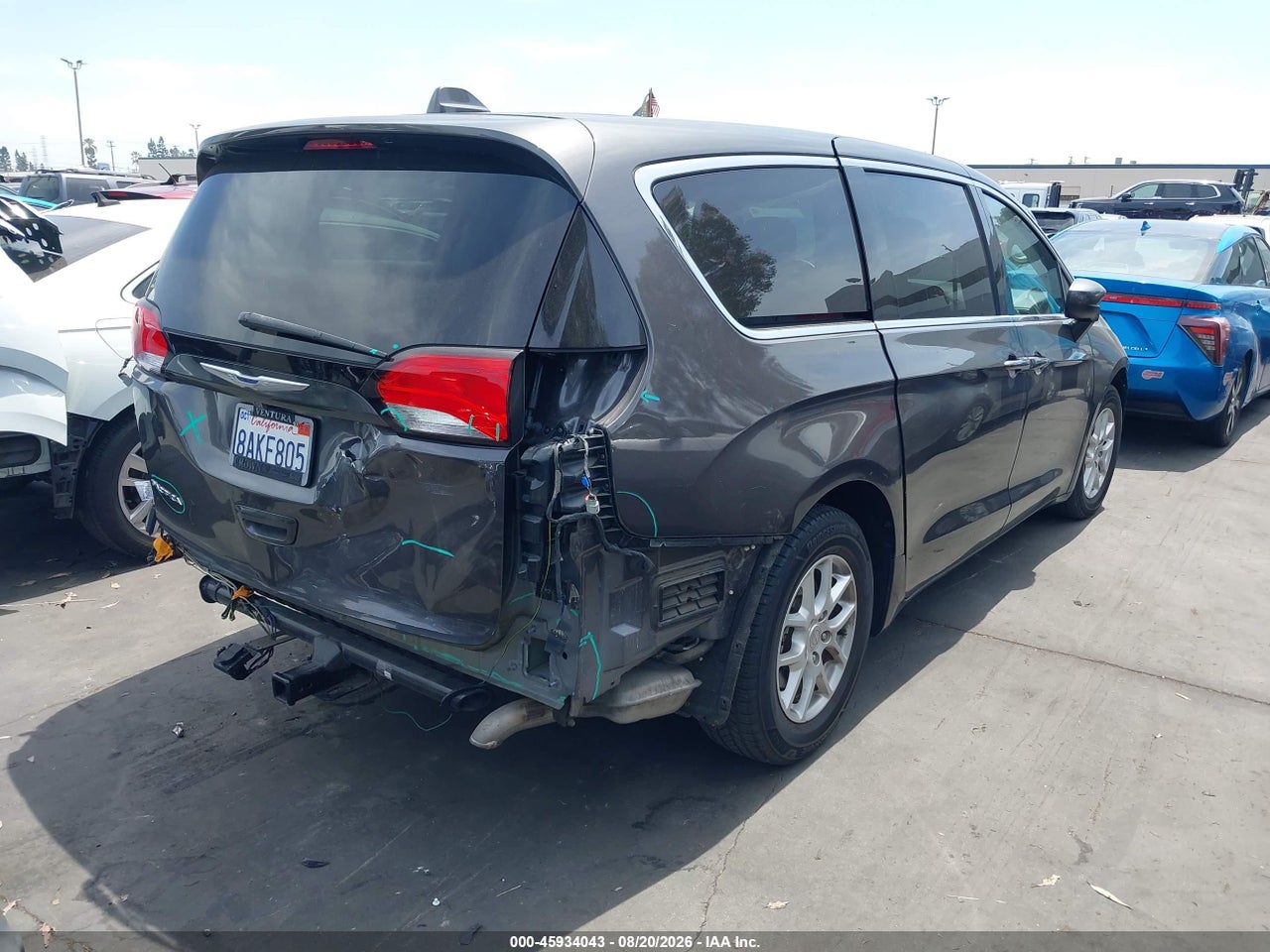 2017 CHRYSLER PACIFICA LX · 4/11