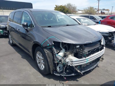 2C4RC1CG9HR****** · 2017 CHRYSLER PACIFICA LX