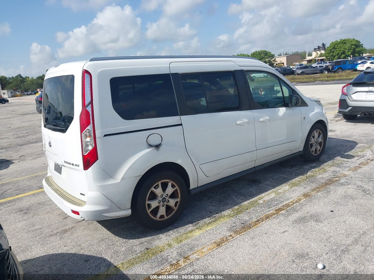 2016 FORD TRANSIT CONNECT TITANIUM · 4/11