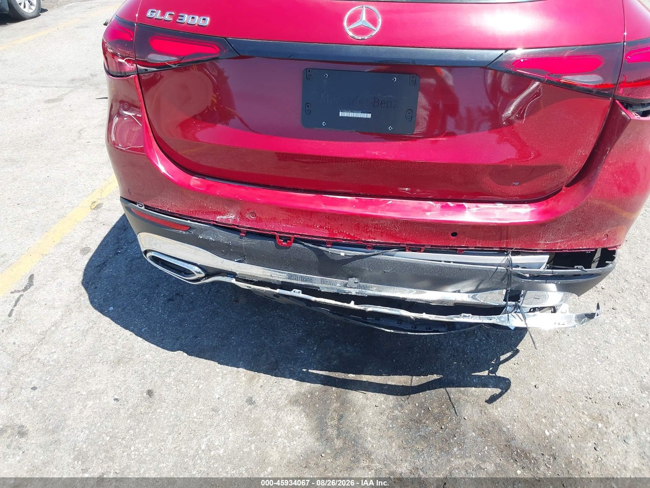 2026 MERCEDES-BENZ GLC 300 · 6/7