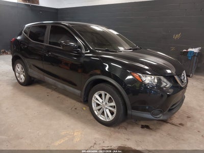 2017 NISSAN ROGUE SPORT S