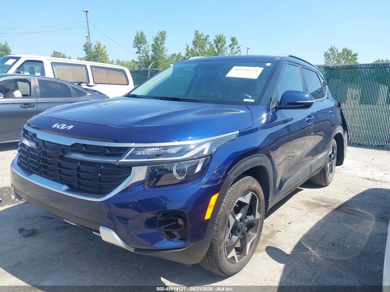 2025 KIA SELTOS EX · 2/11