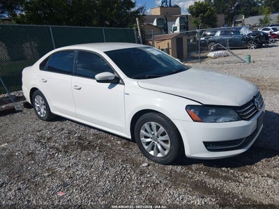 1VWAT7A38FC****** · 2015 VOLKSWAGEN PASSAT 1.8T WOLFSBURG EDITION