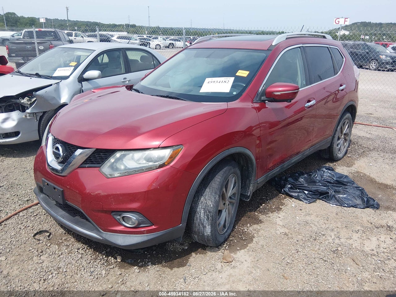 2015 NISSAN ROGUE SL · 2/11