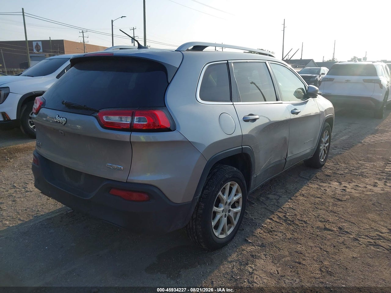 2017 JEEP CHEROKEE LATITUDE · 4/11
