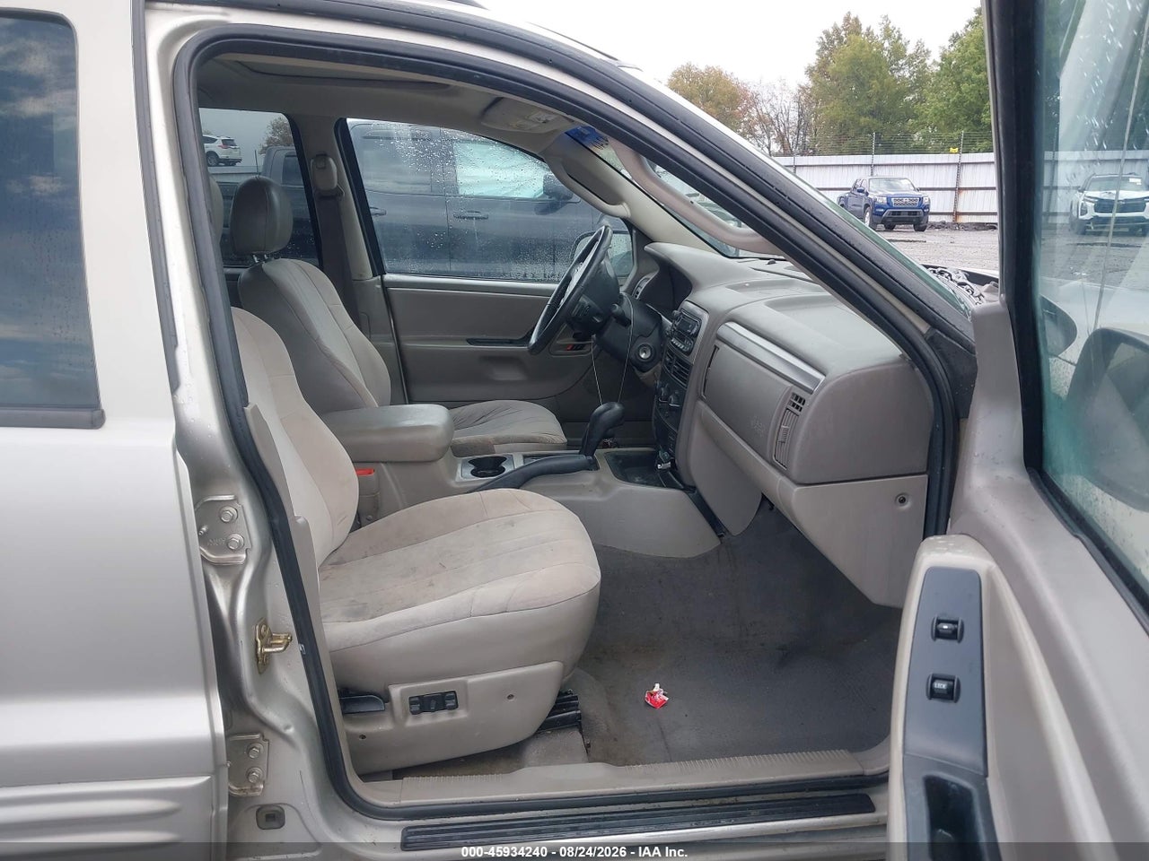 2004 JEEP GRAND CHEROKEE LAREDO · 5/11