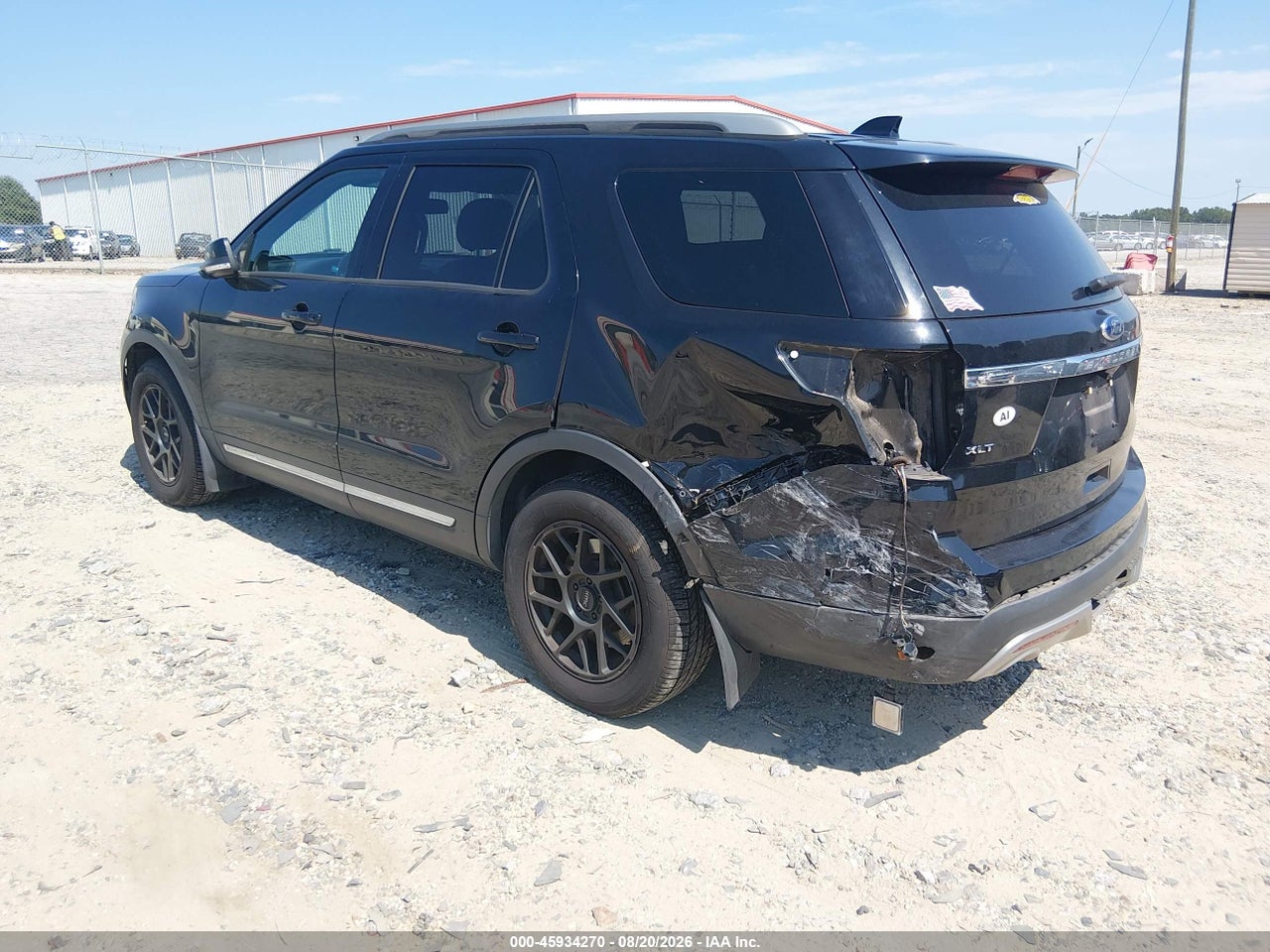 2017 FORD EXPLORER XLT · 3/11
