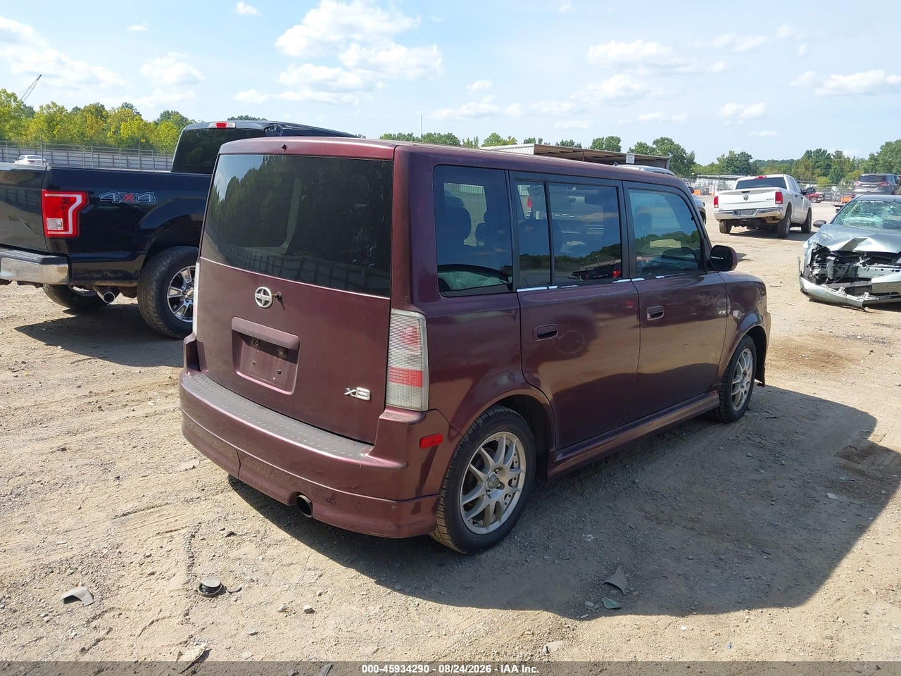 2005 SCION XB · 4/11