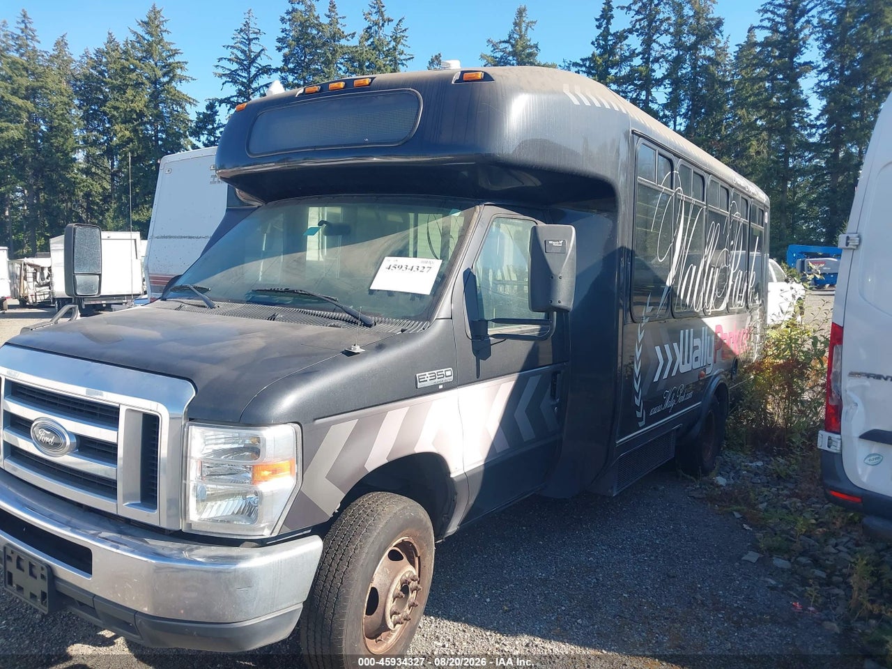 2011 FORD E-350 CUTAWAY   · 2/4