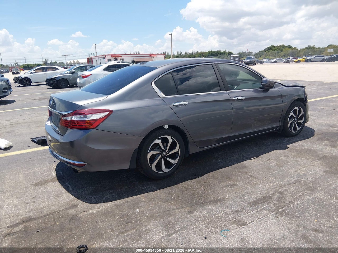 2017 HONDA ACCORD EX-L · 4/11