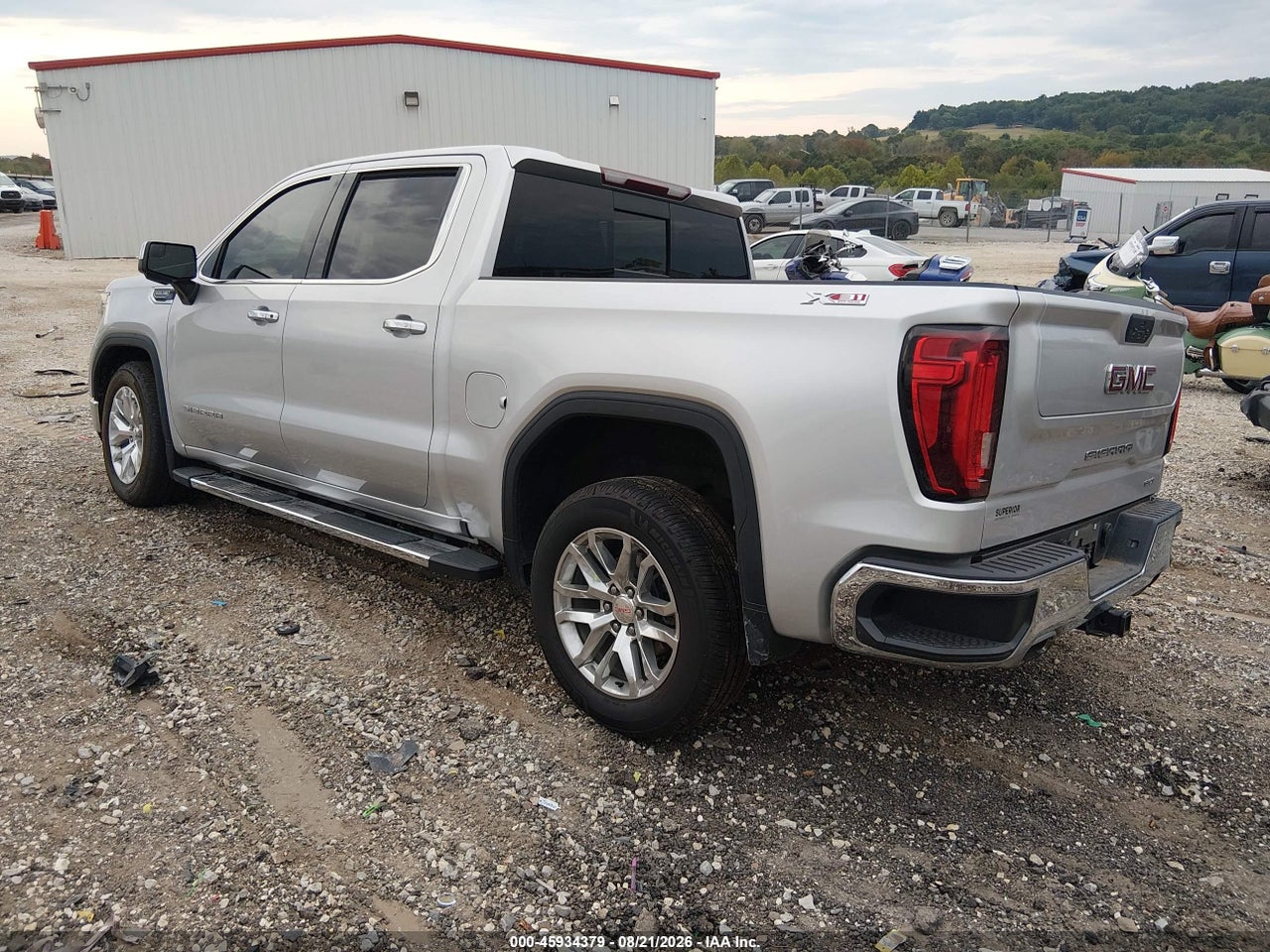 2020 GMC SIERRA 1500 4WD  SHORT BOX SLT · 3/11