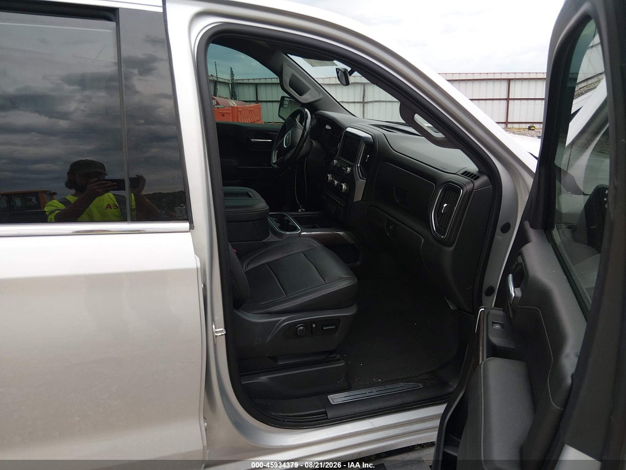 2020 GMC SIERRA 1500 4WD  SHORT BOX SLT · 5/11