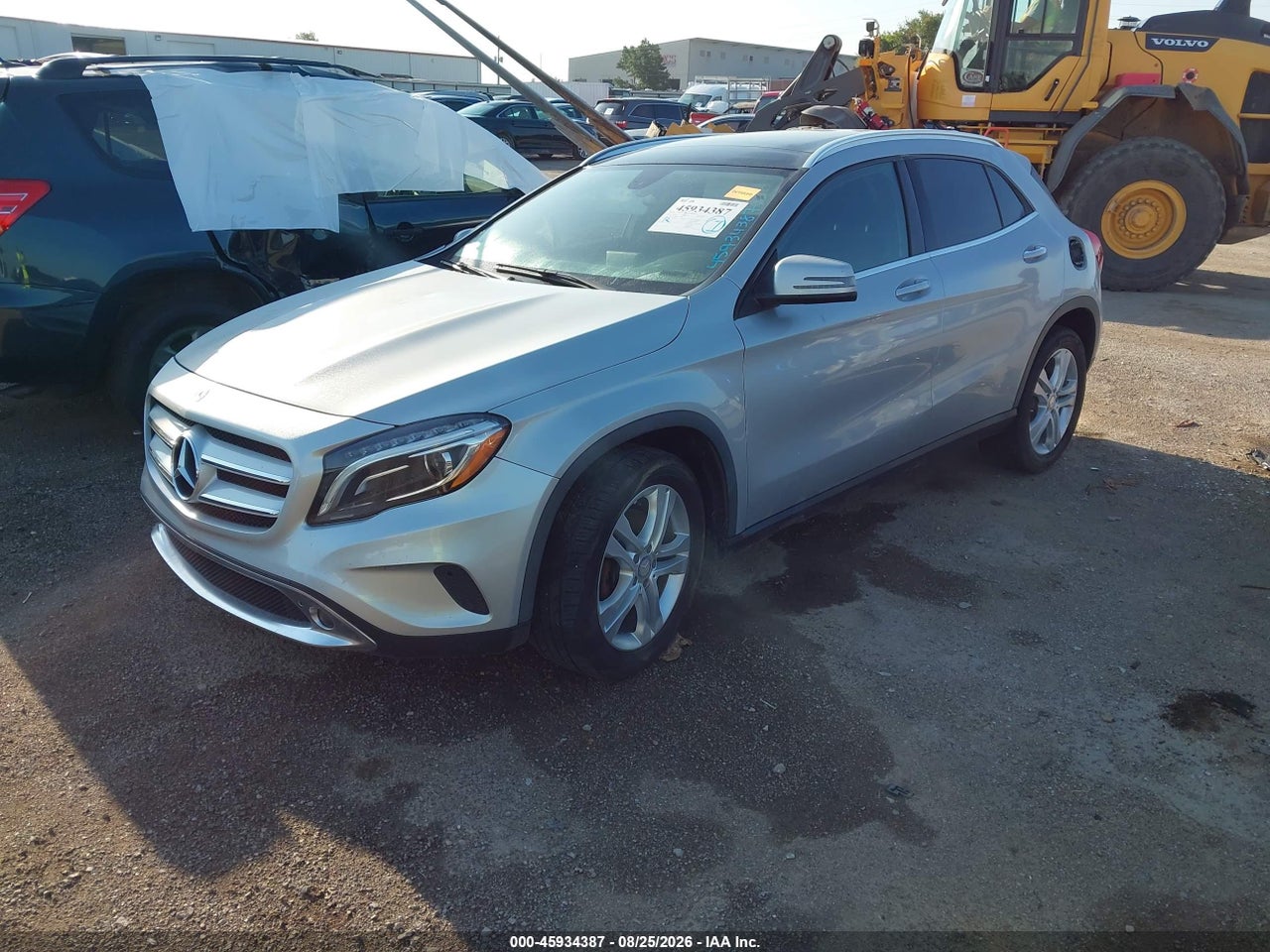 2015 MERCEDES-BENZ GLA 250 4MATIC · 2/11