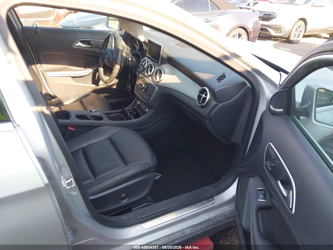 2015 MERCEDES-BENZ GLA 250 4MATIC · 5/11
