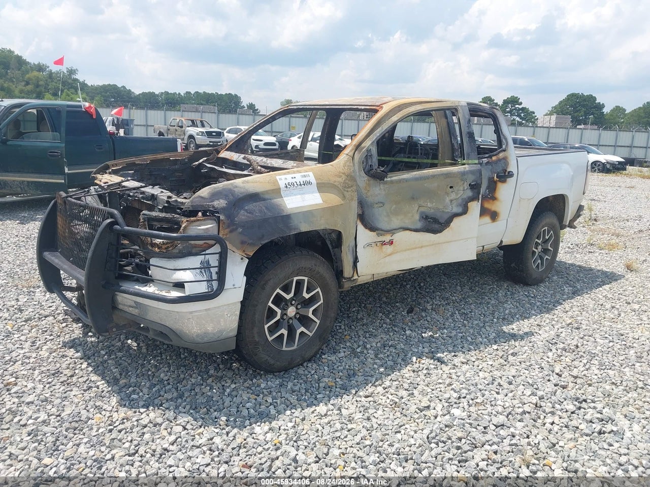 2022 GMC CANYON 4WD  SHORT BOX AT4 - LEATHER · 2/10