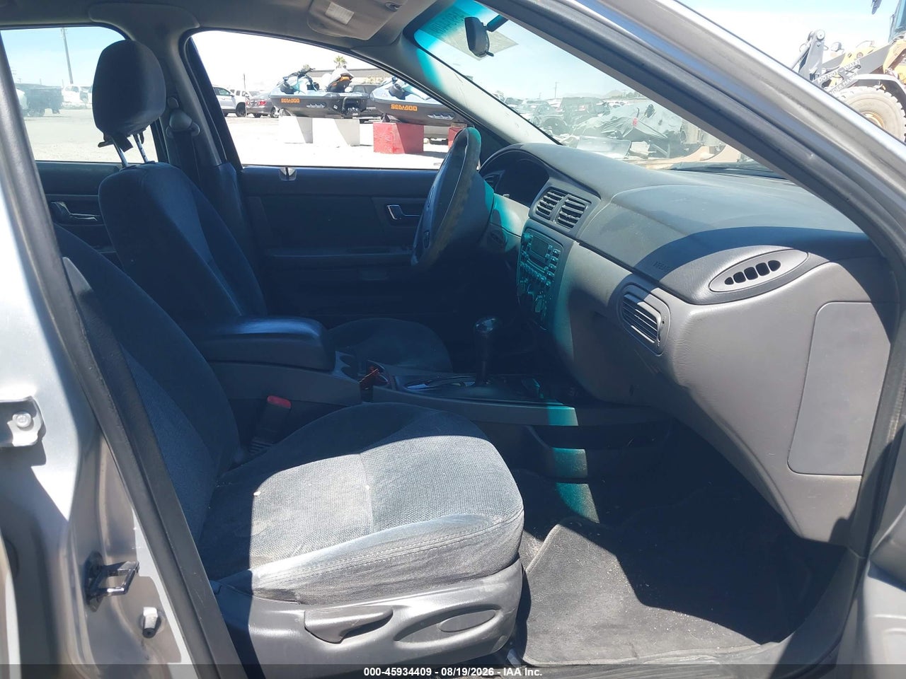 2002 FORD TAURUS SE STANDARD · 5/11