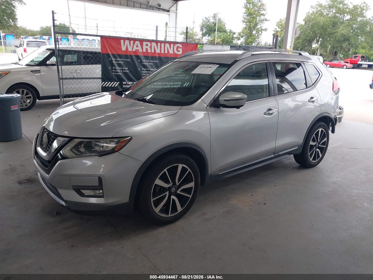 2019 NISSAN ROGUE SL · 2/11