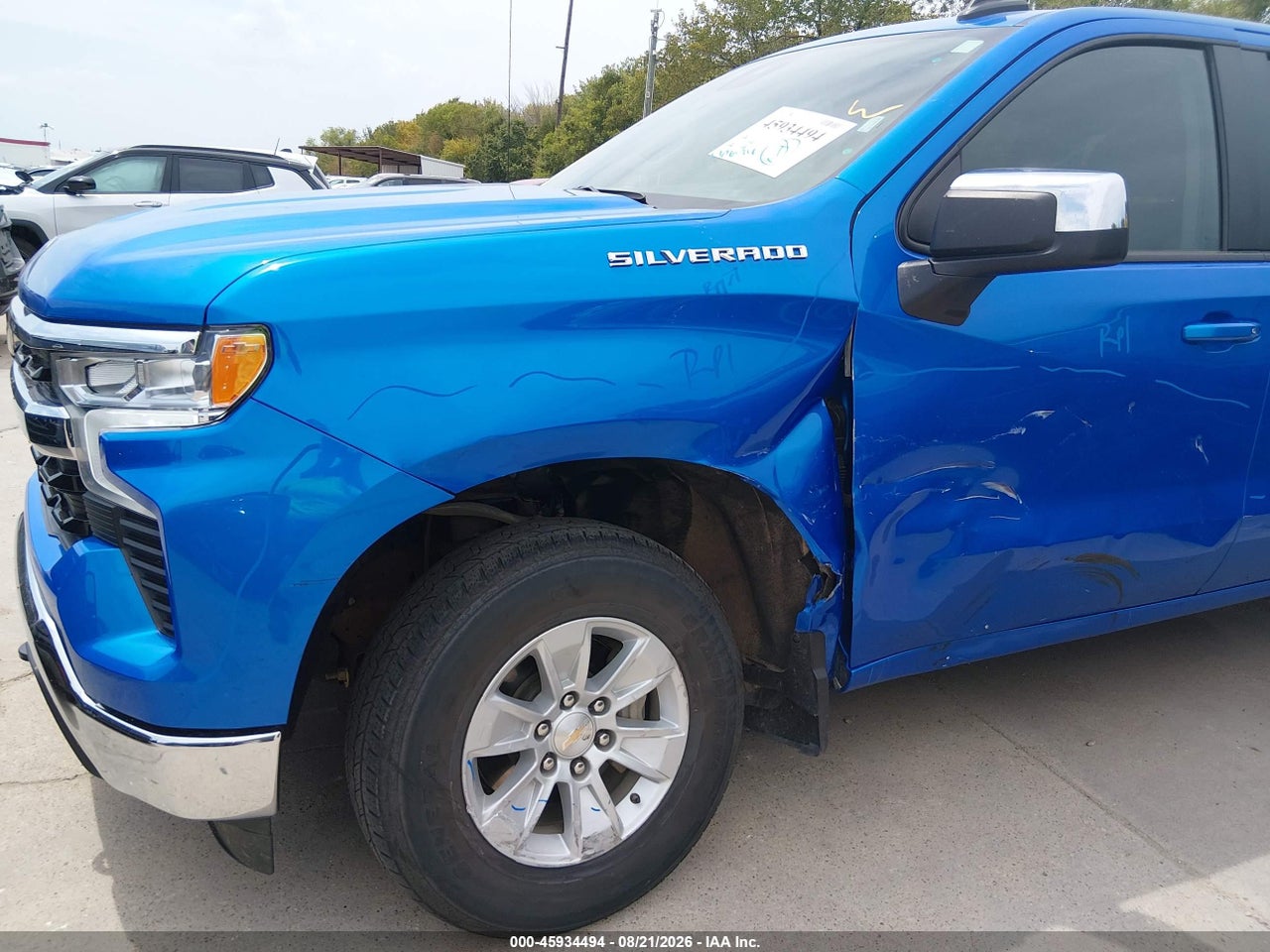 2025 CHEVROLET SILVERADO 1500 4WD  STANDARD BED LT · 6/11