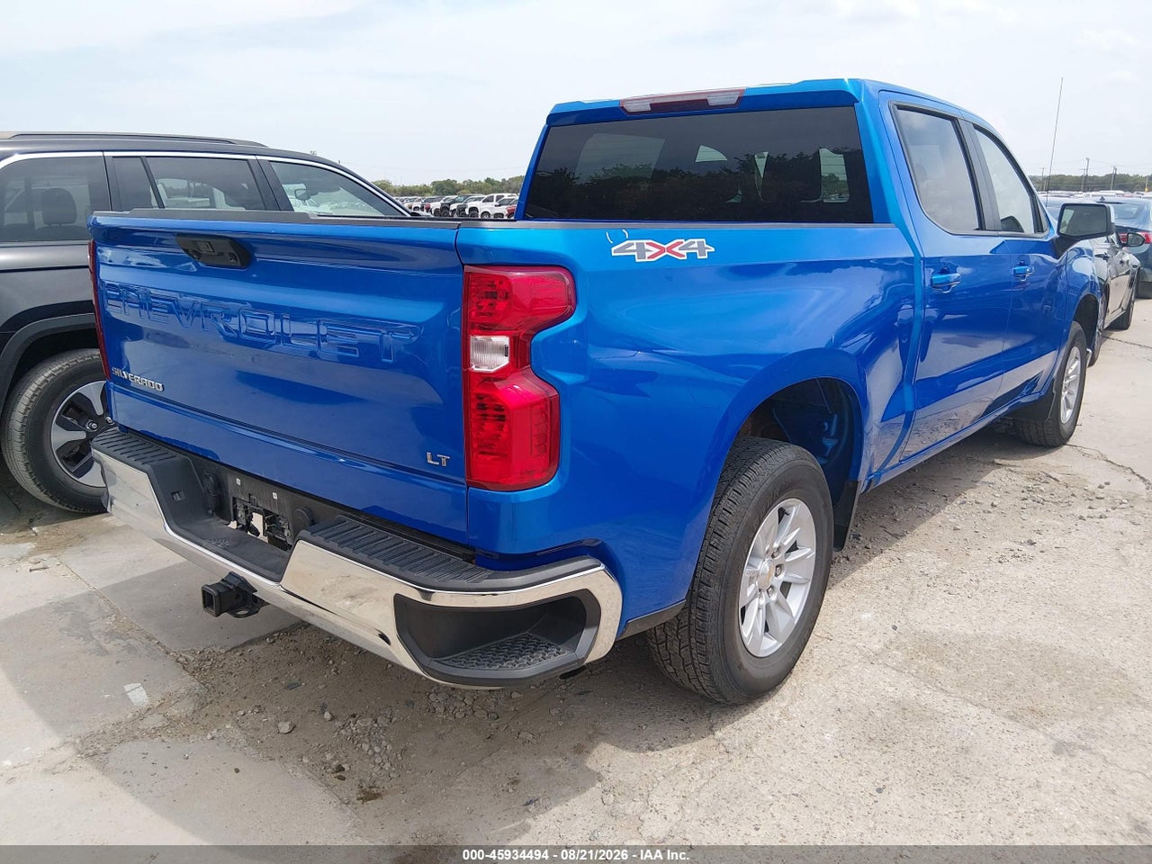 2025 CHEVROLET SILVERADO 1500 4WD  STANDARD BED LT · 4/11