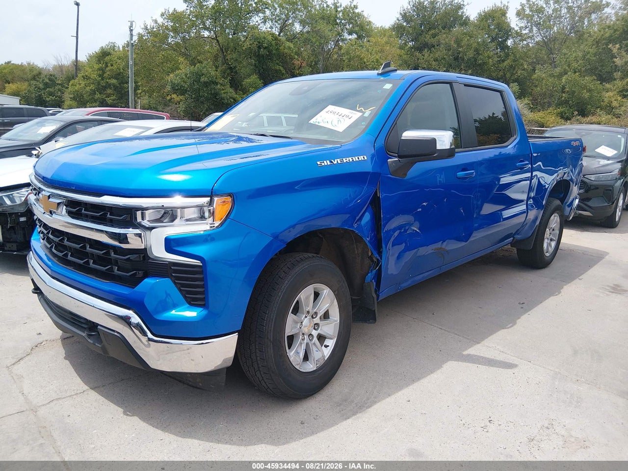2025 CHEVROLET SILVERADO 1500 4WD  STANDARD BED LT · 2/11
