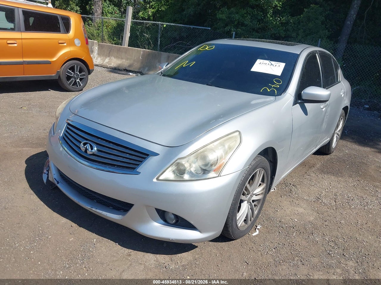 2011 INFINITI G25X · 2/11