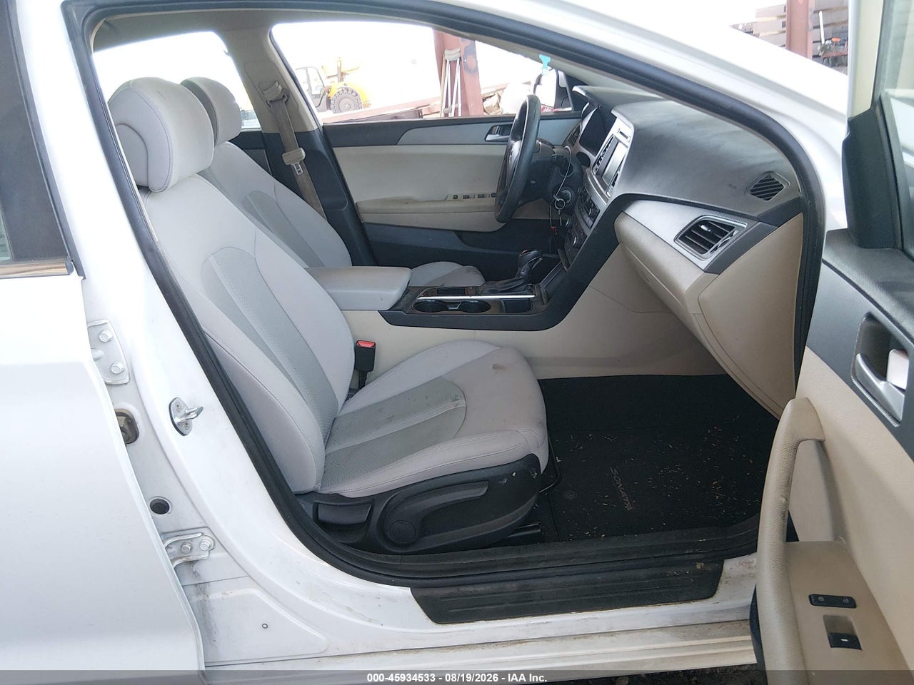 2016 HYUNDAI SONATA SE · 5/11